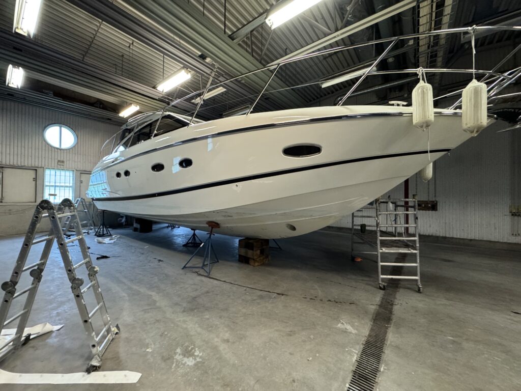 Snobbrand – Skärgårds Yacht